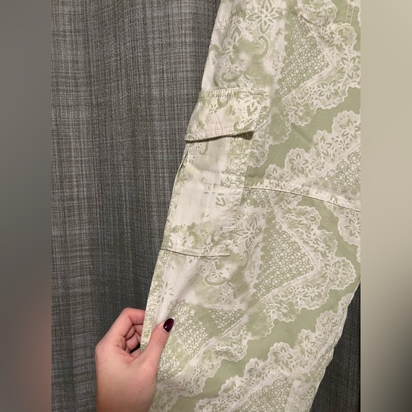 Pilcro Green Cargo Pants - Picture 2 of 7